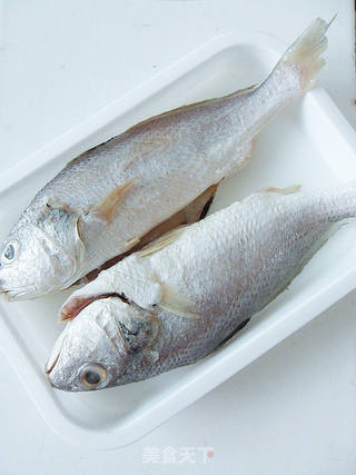 【酱香浓郁,鱼肉入味 】酱香白果鱼的做法步骤:3