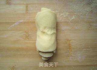 玉米玫瑰馒头的做法步骤:8