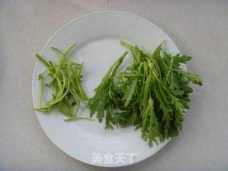蒸茼蒿的做法步骤:2
