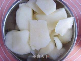 枇杷雪梨羹的做法步骤:2