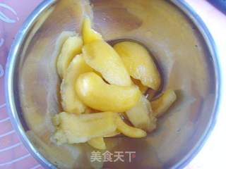 枇杷雪梨羹的做法步骤:3