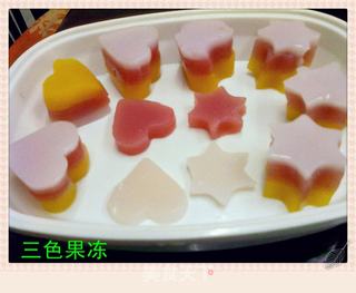 三色果冻的组合【芒果果冻、草莓果冻、椰子果冻】的做法步骤:12