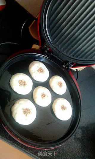 午后小点心——豆沙杏仁芝麻饼的做法步骤:14