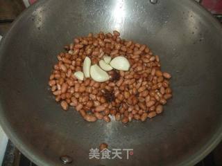 蒜香花生的做法步骤:7