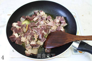番茄红烩牛肉咖喱饭~熊宝宝沐浴啦的做法步骤:4