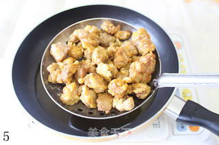 酸甜不油腻的一道水果肉菜,菠萝咕咾肉的做法步骤:5