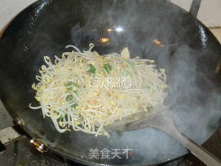 银芽青椒炒豆干的做法步骤:7