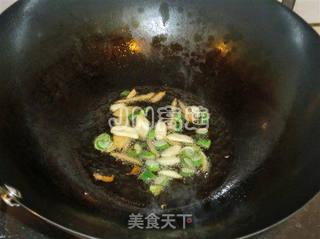 银芽青椒炒豆干的做法步骤:6