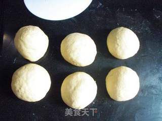 【春天的故事】鱼肠麦穗面包的做法步骤:6