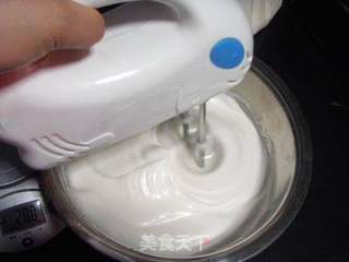 迷迭莓酒戚风蛋糕的做法步骤:8