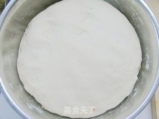 春来槐花香——槐花水煎包的做法步骤:8