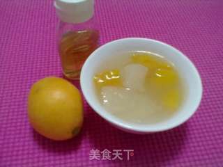 雪梨枇杷羹的做法步骤:5