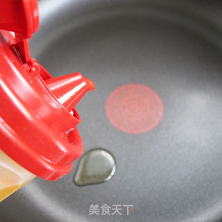 香椿蛋卷:立夏吃了蛋热天不疰夏的做法步骤:7