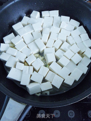 【简单快速的下饭菜】 红烧豆腐的做法步骤：8
