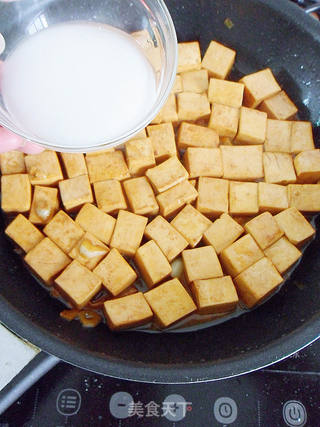 【简单快速的下饭菜】 红烧豆腐的做法步骤:10