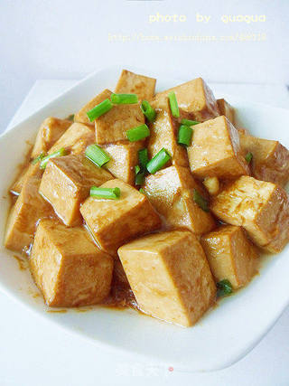 【简单快速的下饭菜】 红烧豆腐的做法步骤:12