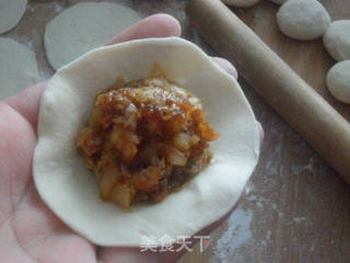白菜猪肉馅饺子的做法步骤:8
