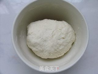 香椿千层饼的做法步骤：1