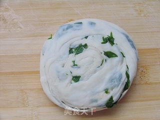 香椿千层饼的做法步骤：9