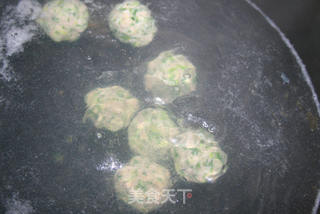 【菠菜两吃法,新派菜谱】翡翠面的做法步骤:6