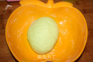 【菠菜两吃法,新派菜谱】翡翠面的做法步骤:8
