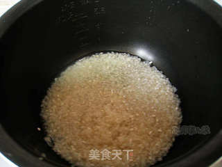 五花肉蚕豆煲饭----为新老厨娘量身打造的偷懒餐的做法步骤：5