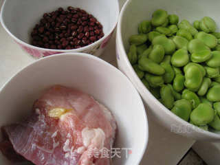 五花肉蚕豆煲饭----为新老厨娘量身打造的偷懒餐的做法步骤：1