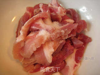 五花肉蚕豆煲饭----为新老厨娘量身打造的偷懒餐的做法步骤:2