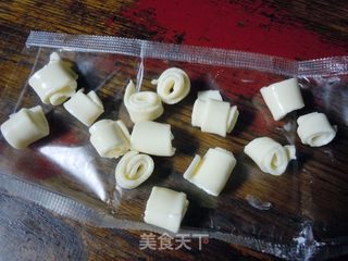 香菇鸡肉芝士丸的做法步骤:3