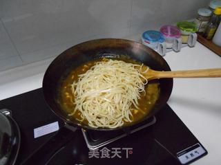 咖喱鸡肉宽意面的做法步骤：14