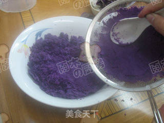莓芯紫薯球的做法步骤:3