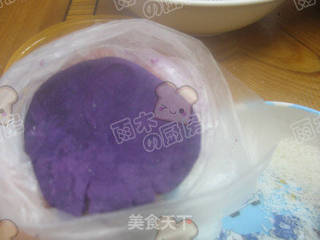 莓芯紫薯球的做法步骤:4