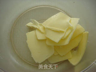 清香榴莲酥的做法步骤:2