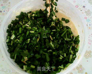 韭菜鸡蛋饼的做法步骤:5