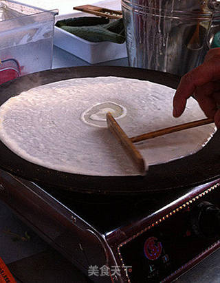 在家自制煎饼果子的做法步骤:3