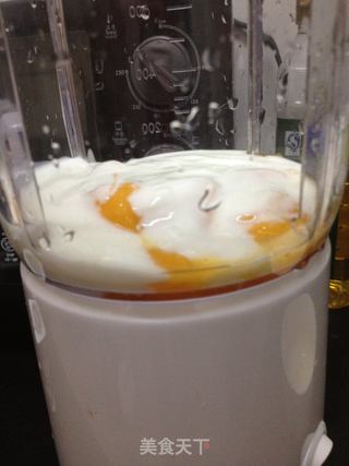 夏日冷饮——芒果奶昔的做法步骤:2