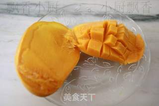 简单易做的水晶芒果冻的做法步骤:2