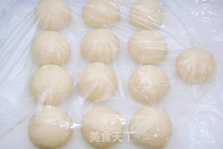 牛奶排包的做法步骤:7