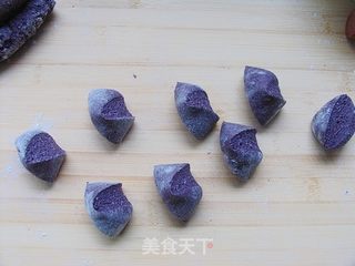 营养早餐之——黑米豆沙菊花包的做法步骤：5