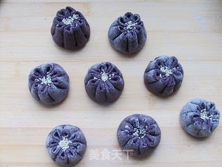 营养早餐之——黑米豆沙菊花包的做法步骤:12