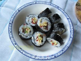 寿司(最普通的海苔卷)的做法步骤:16