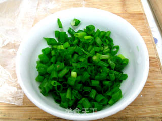 简单易做的——酥松葱花油饼(附烫面的详细做法)的做法步骤:15