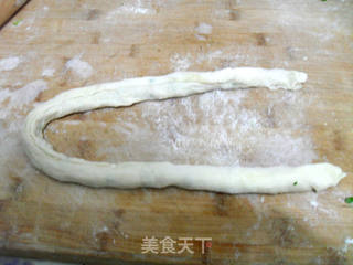 简单易做的——酥松葱花油饼(附烫面的详细做法)的做法步骤:18