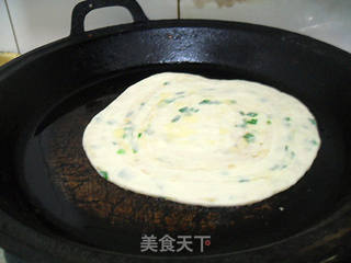 简单易做的——酥松葱花油饼(附烫面的详细做法)的做法步骤:23