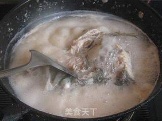 春笋豆腐鲈鱼头汤的做法步骤:5