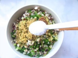 不用发面的小笼包——香菇鲜肉小笼包的做法步骤:5