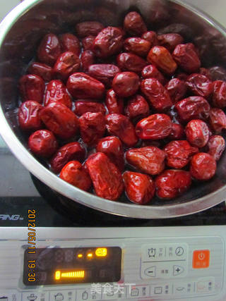 献给母亲节----甜蜜枣的做法步骤:2