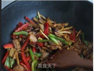 抵御春天的寒流,超级下饭菜——干锅茶树菇的做法步骤:10