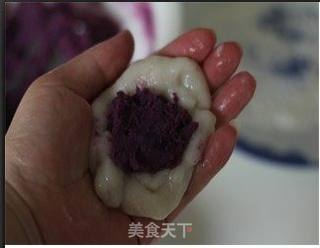 小窍门解决没有厨房秤的烦恼-----奶香紫薯糯米糍的做法步骤:7