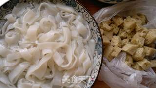 炒面皮的做法步骤：2